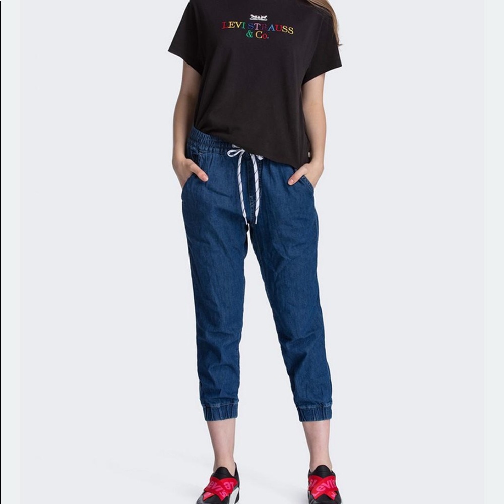 Levi jogger